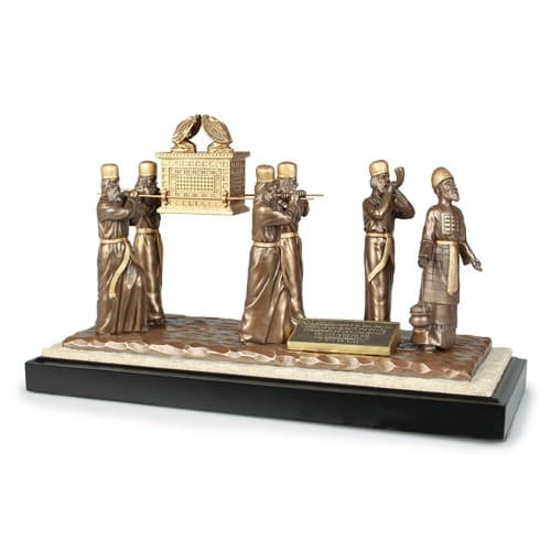 ARK OF THE COVENANT WITH LEVITES SCULPTURE