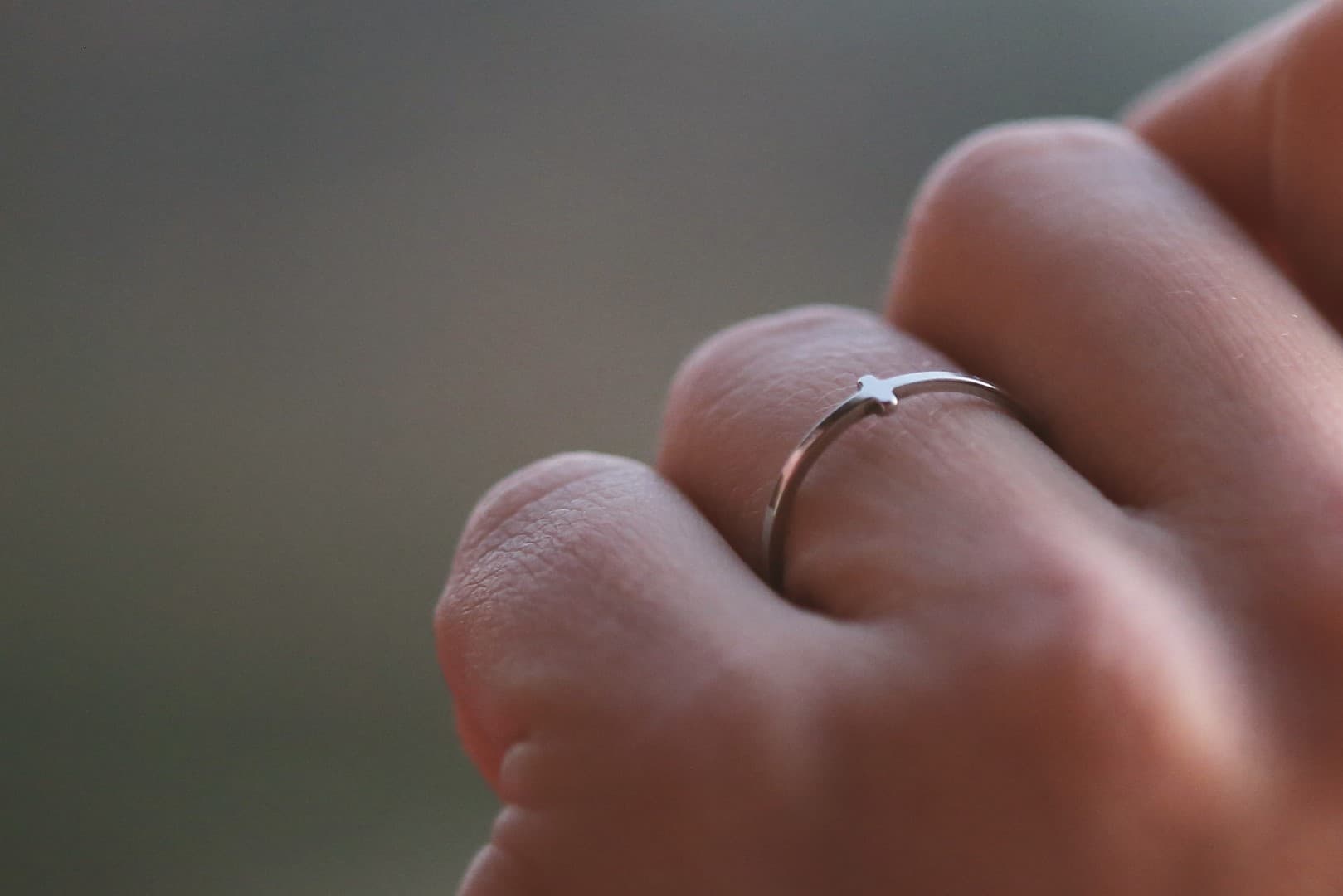 SMALL CROSS THIN RING - 2