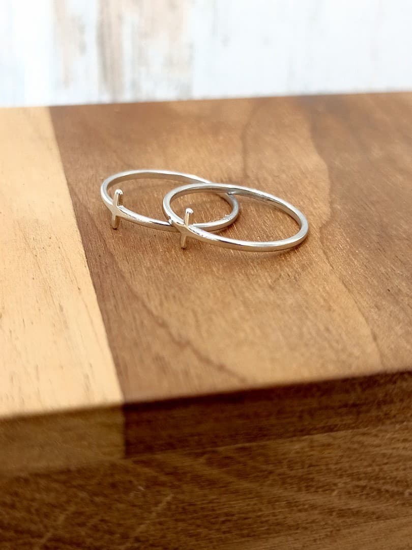 SMALL CROSS THIN RING - 3