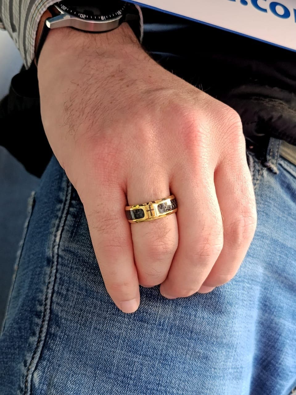 BLACK CARBON FIBER GOLD RING - 2