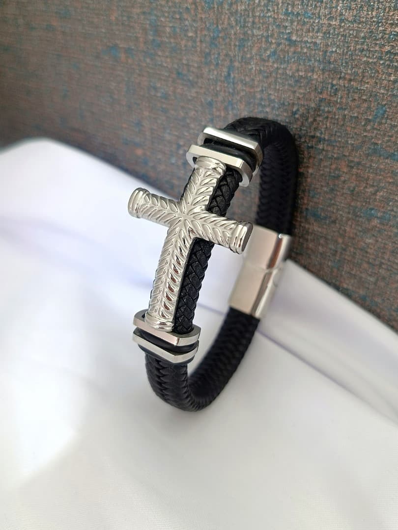 SILVER BIG CROSS SINGLE LAP BLACK LEATHER BRACELET - 2