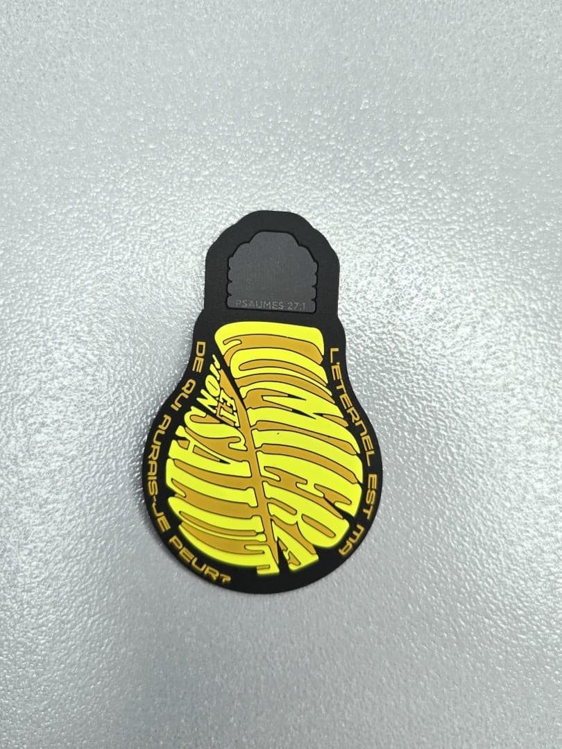 LIGHT FRENCH MAGNET