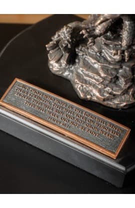 Sculpture Of Faith Eagle Is. 40:31 6in thumbnail 2