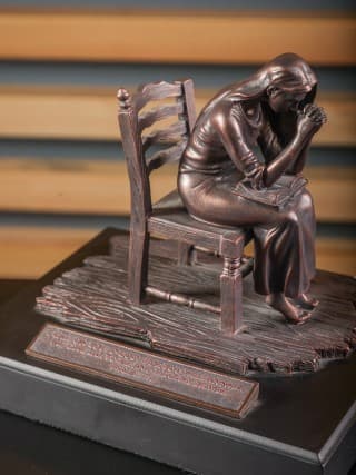 Sculpture Moments of Faith Praying Woman - 3