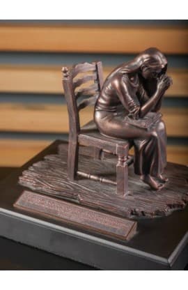 Sculpture Moments of Faith Praying Woman thumbnail 3