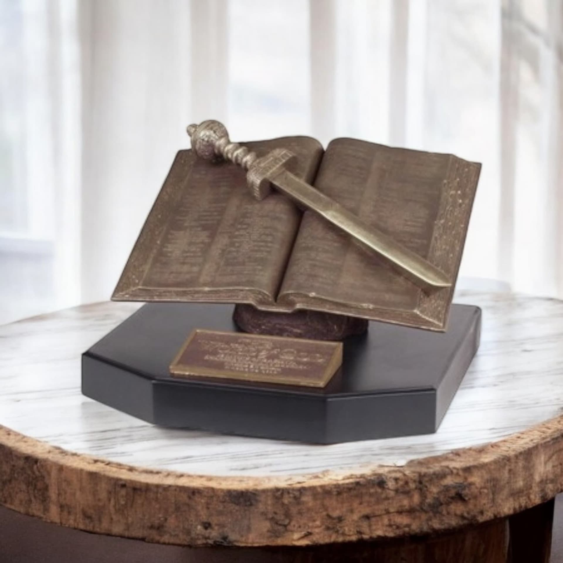 WORD OF GOD XXL SCULPTURE - 1