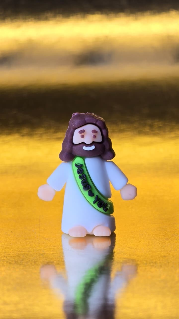 MINI JESUS FIGURINE - 4