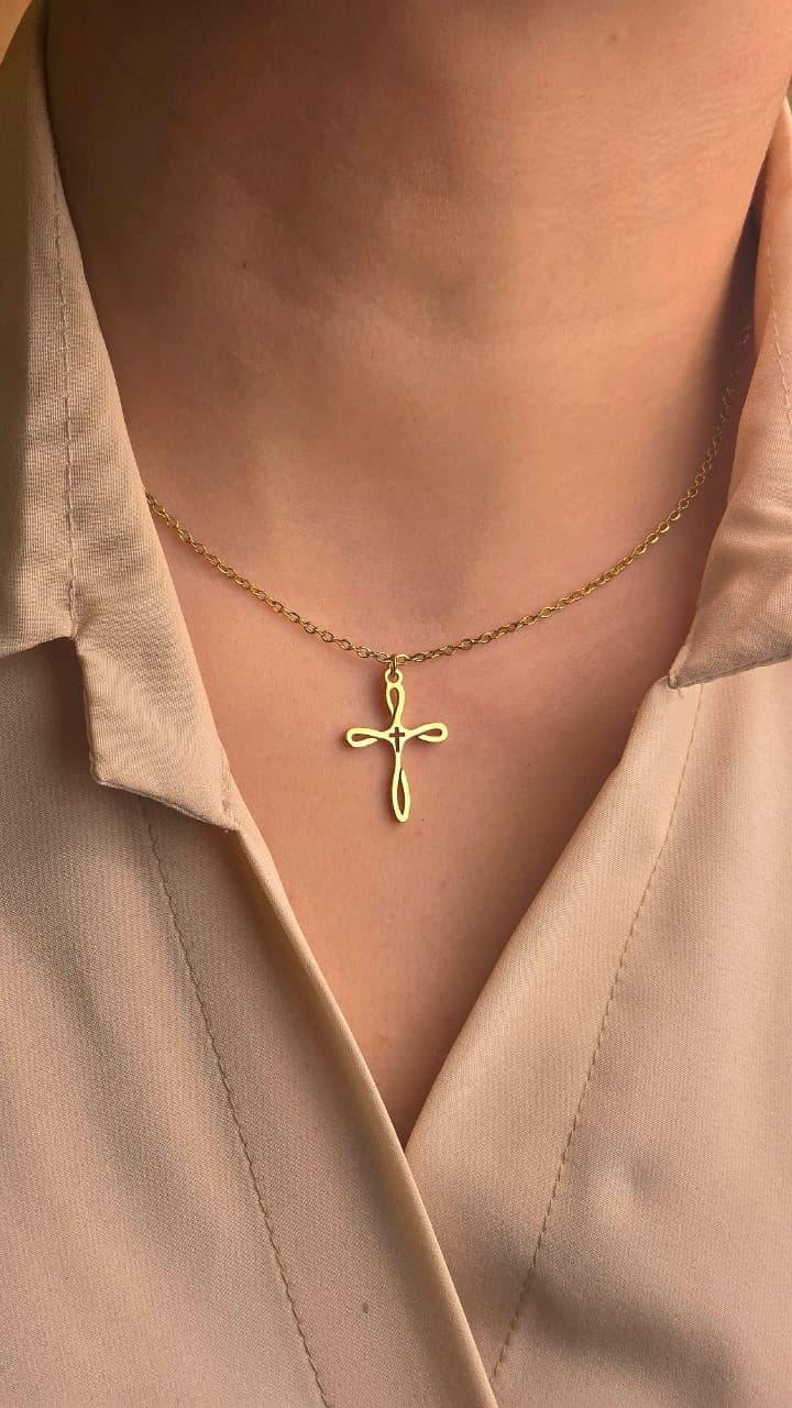 LOOP CROSS GOLD PLATED NECKLACE
