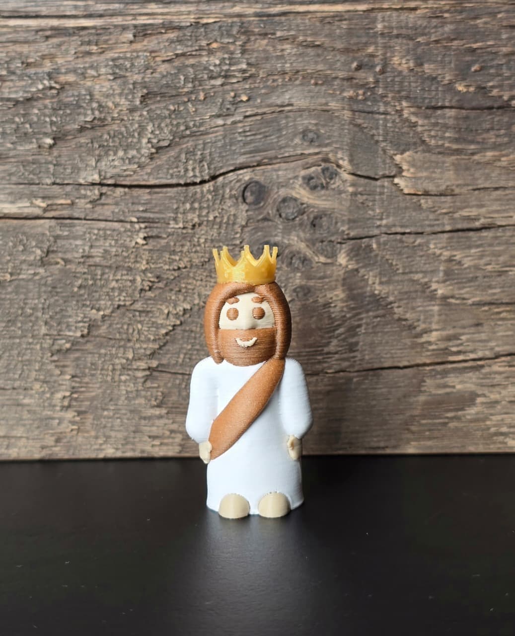 THE KING OF GLORY FIGURINE - 2