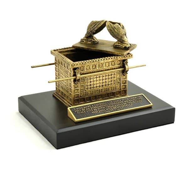 Sculpture Of Faith Ark Of Covenant - 2