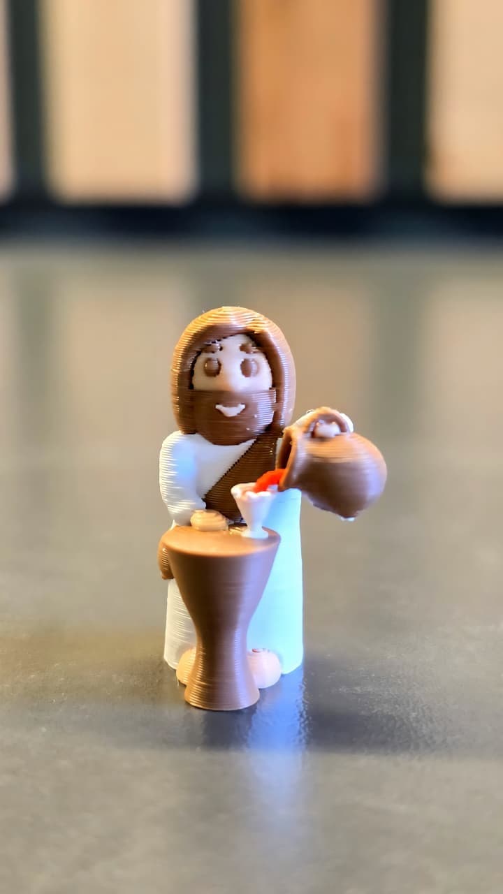 THE MASTER OF SOLUTION MINI FIGURINE - 1