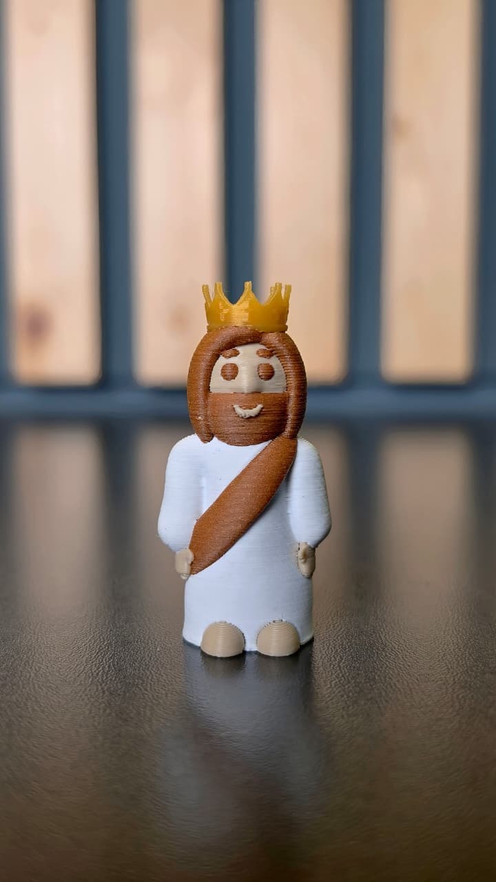 THE KING OF GLORY FIGURINE - 1