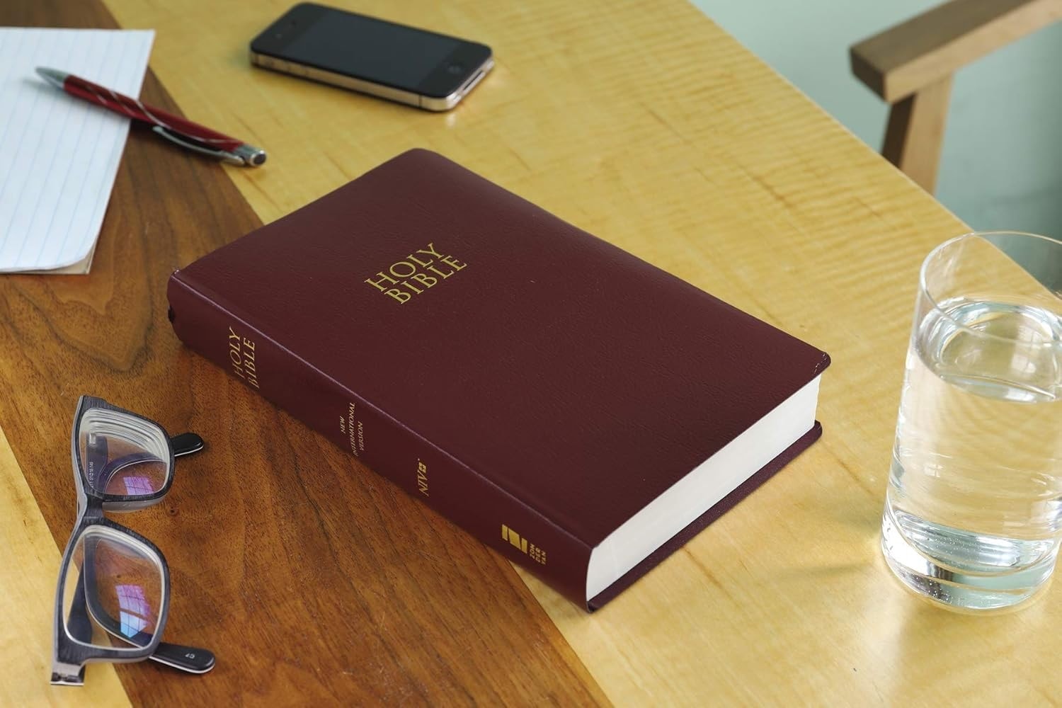 NIV GIFT & AWARD BIBLE BURGUNDY - 4