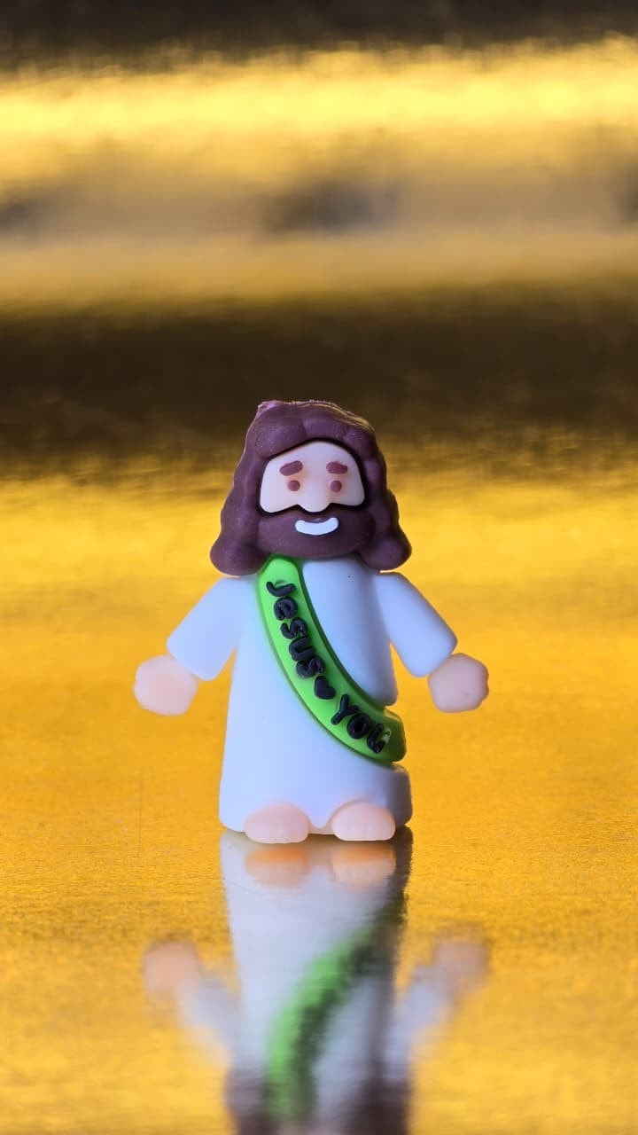 MINI JESUS FIGURINE - 4