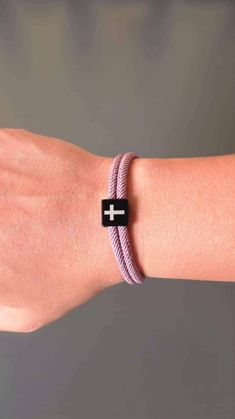 MUTED PURPLE CROSS BRAIDED ROPE BRACELET - 2