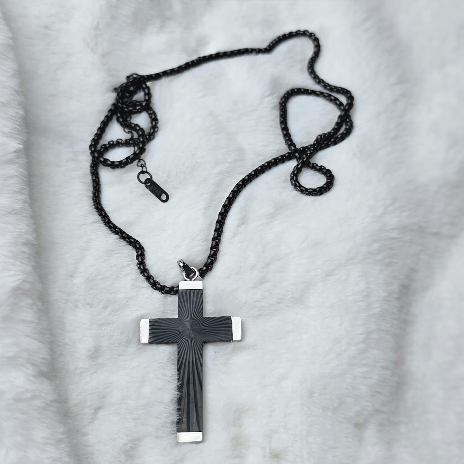 RADIANT CROSS BLACK NECKLACE - 3